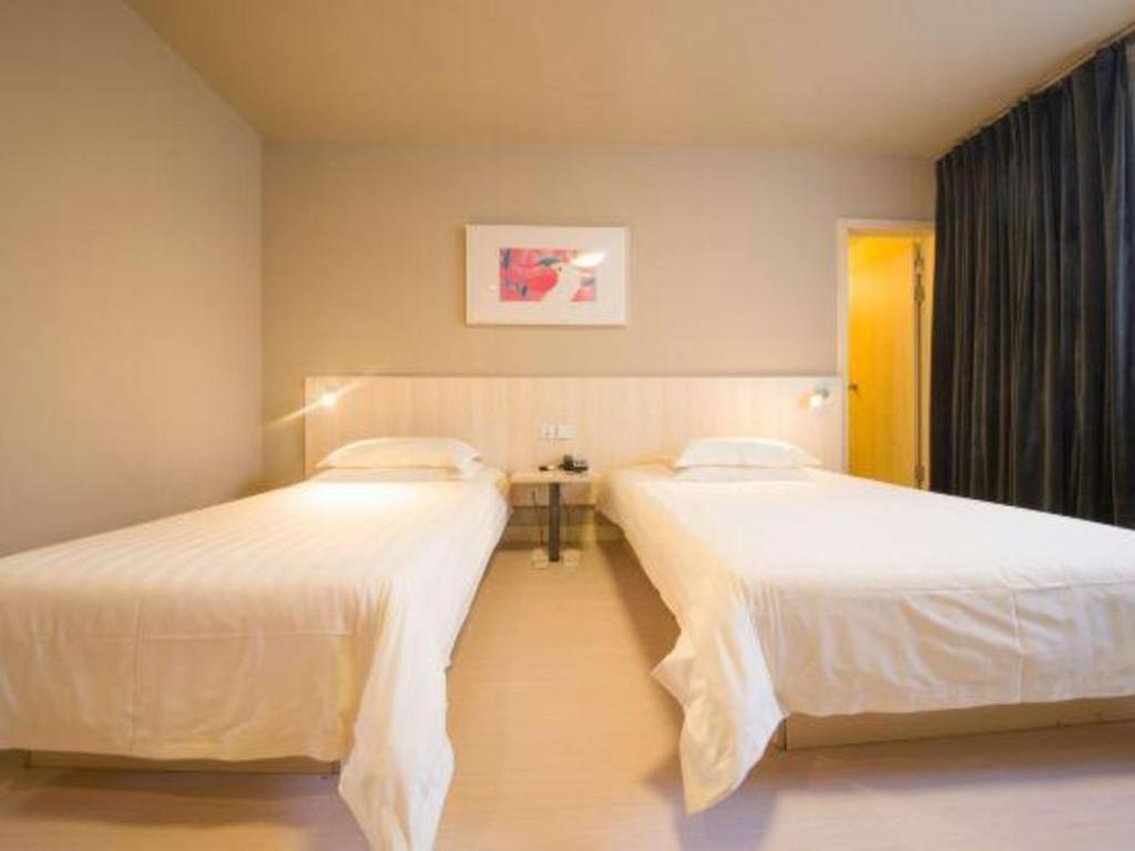 Jinjiang Inn Jinan Daming Lake Exterior photo